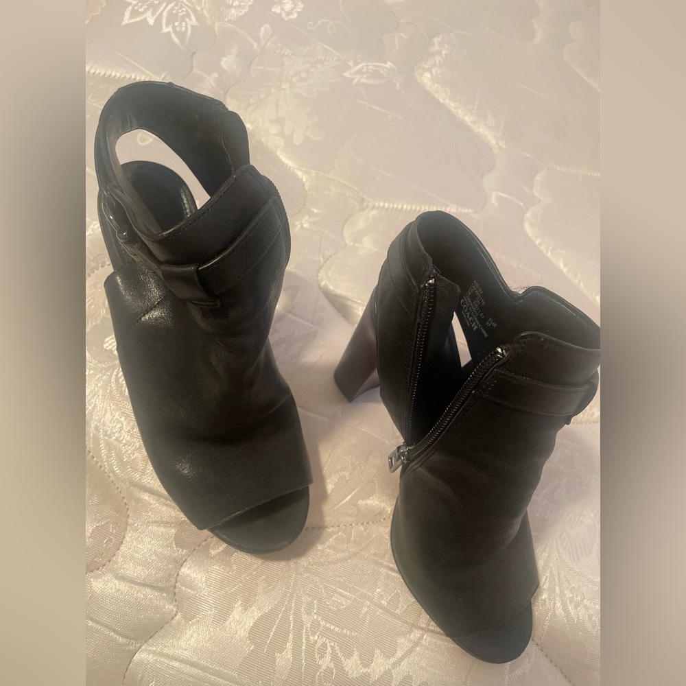 Coach peep toe black leather booties - Picture 4 of 4